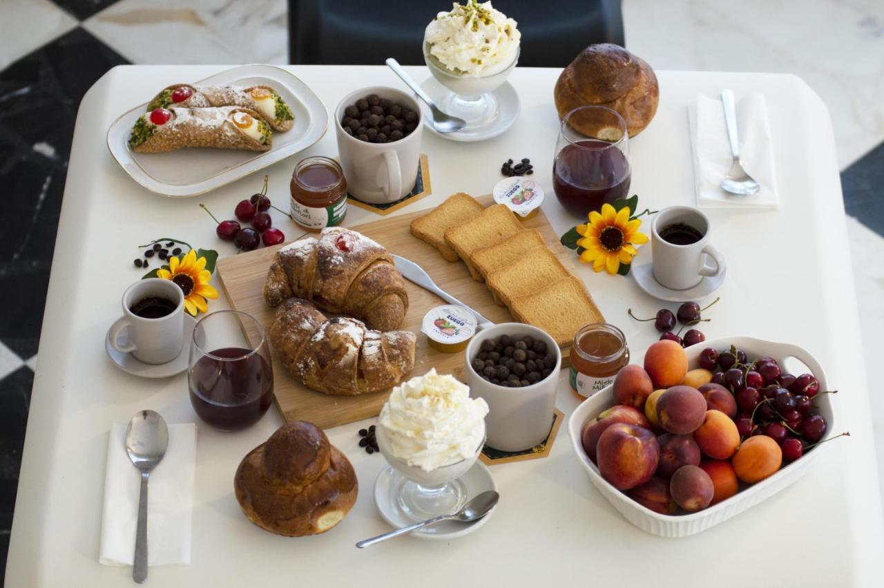 Bee Happy - Bed And Breakfast ザッフェラーナ・エトネーア エクステリア 写真